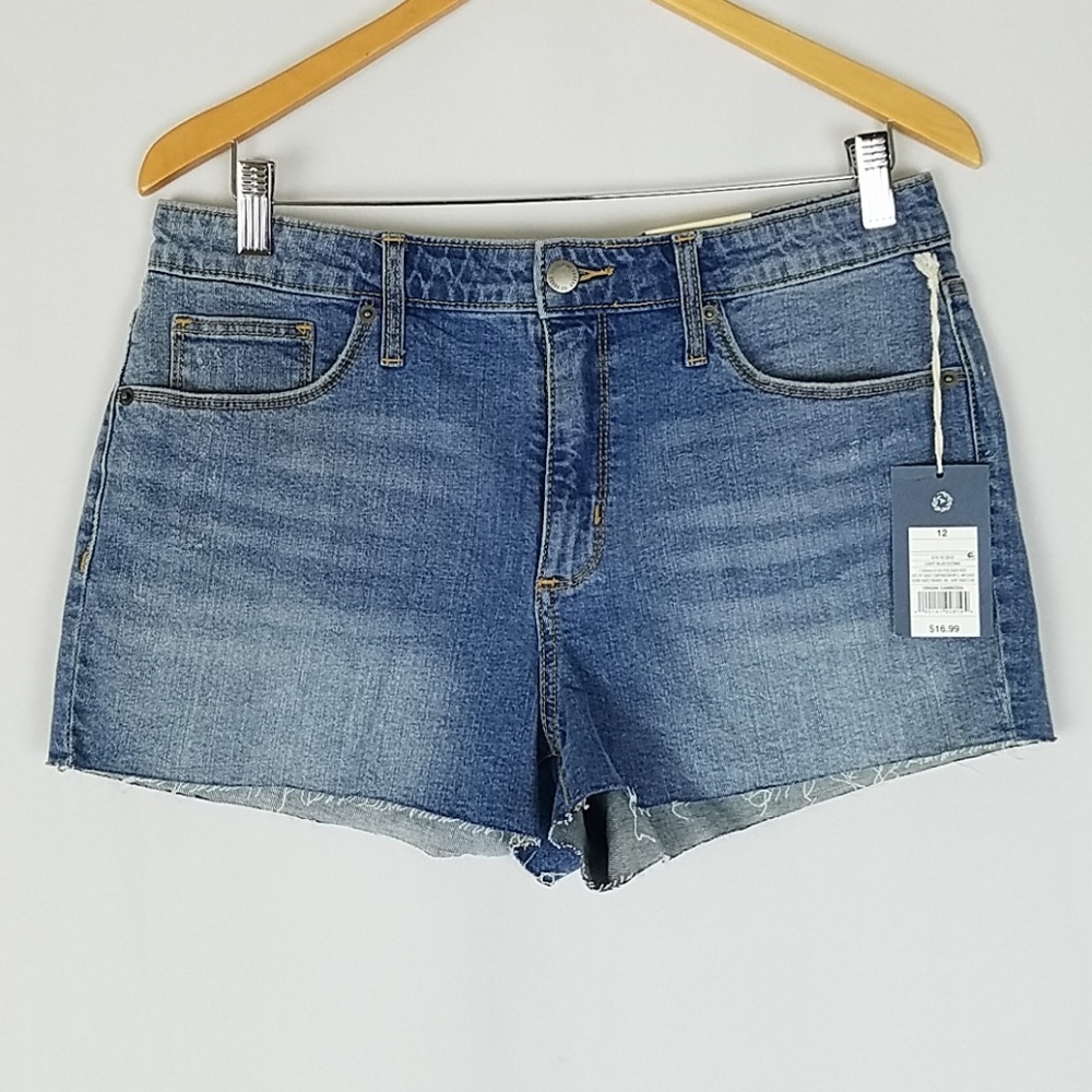 Universal Thread women 12 high rise jeans shorts raw hem grungecore Gorpcore